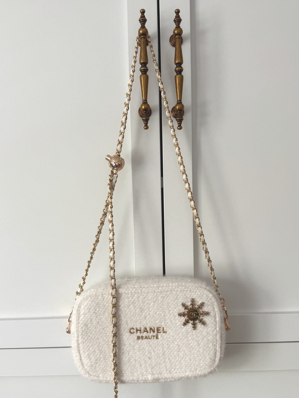 CHANEL Beauté Converted Crossbody Ivory Knit Bouclé Chain Shoulder Bag CC Pin
